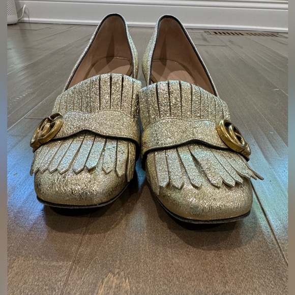 Authentic Gucci
Marmont leather Gold Closed Toe Heels - Picture 3 of 8